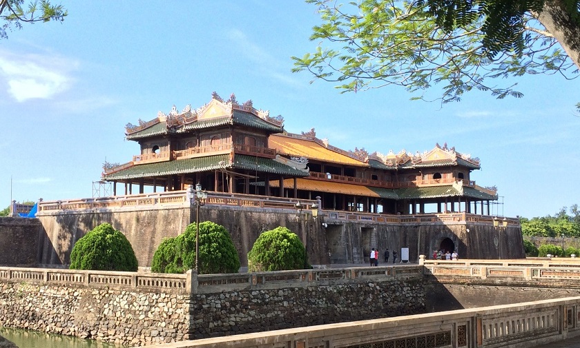 ngọ-môn