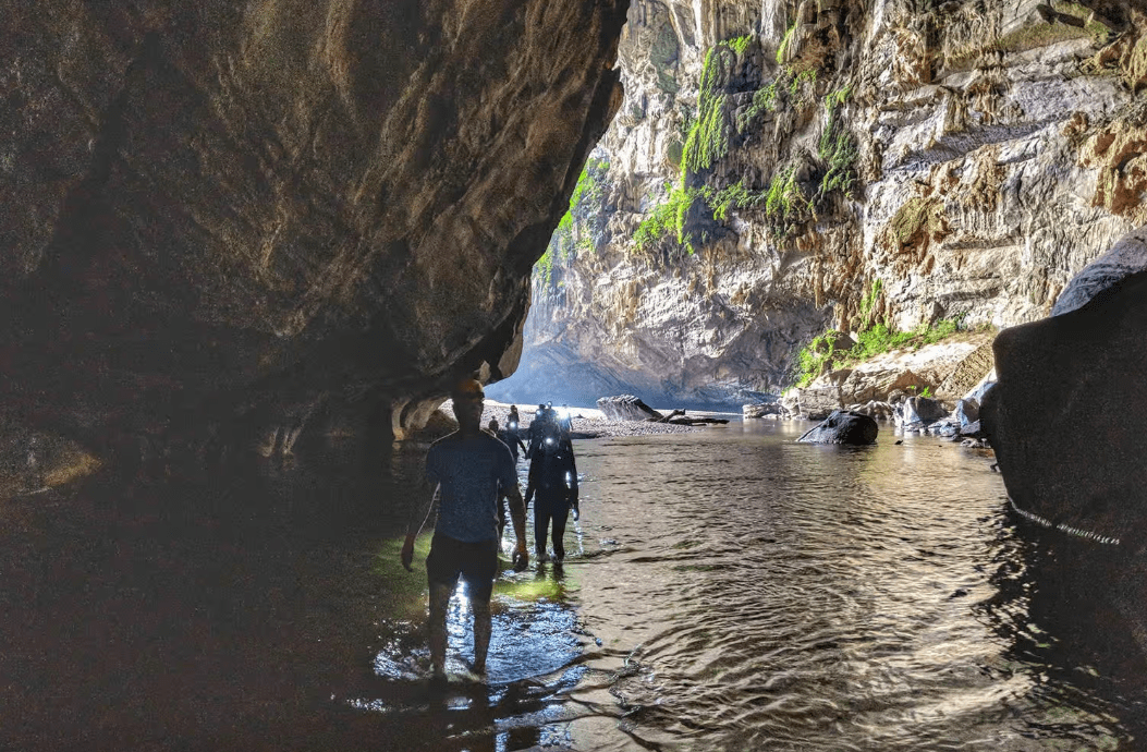 Phong Nha cave tours