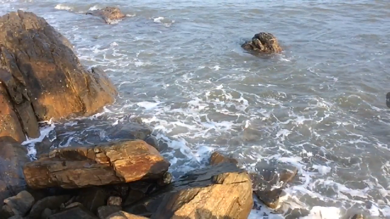 Bãi Biển hoang sơ đảo Hòn La Quảng Bình 2025